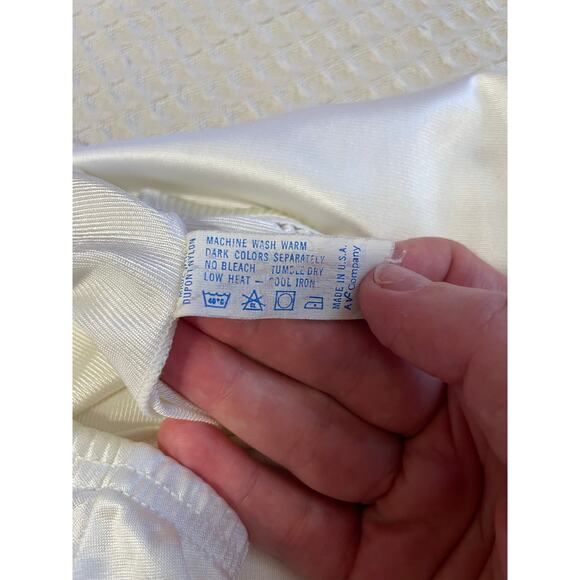 VTG Vanity Fair Silkey Off White Midi Classic Slip Skirt Medium - Picture 10 of 10